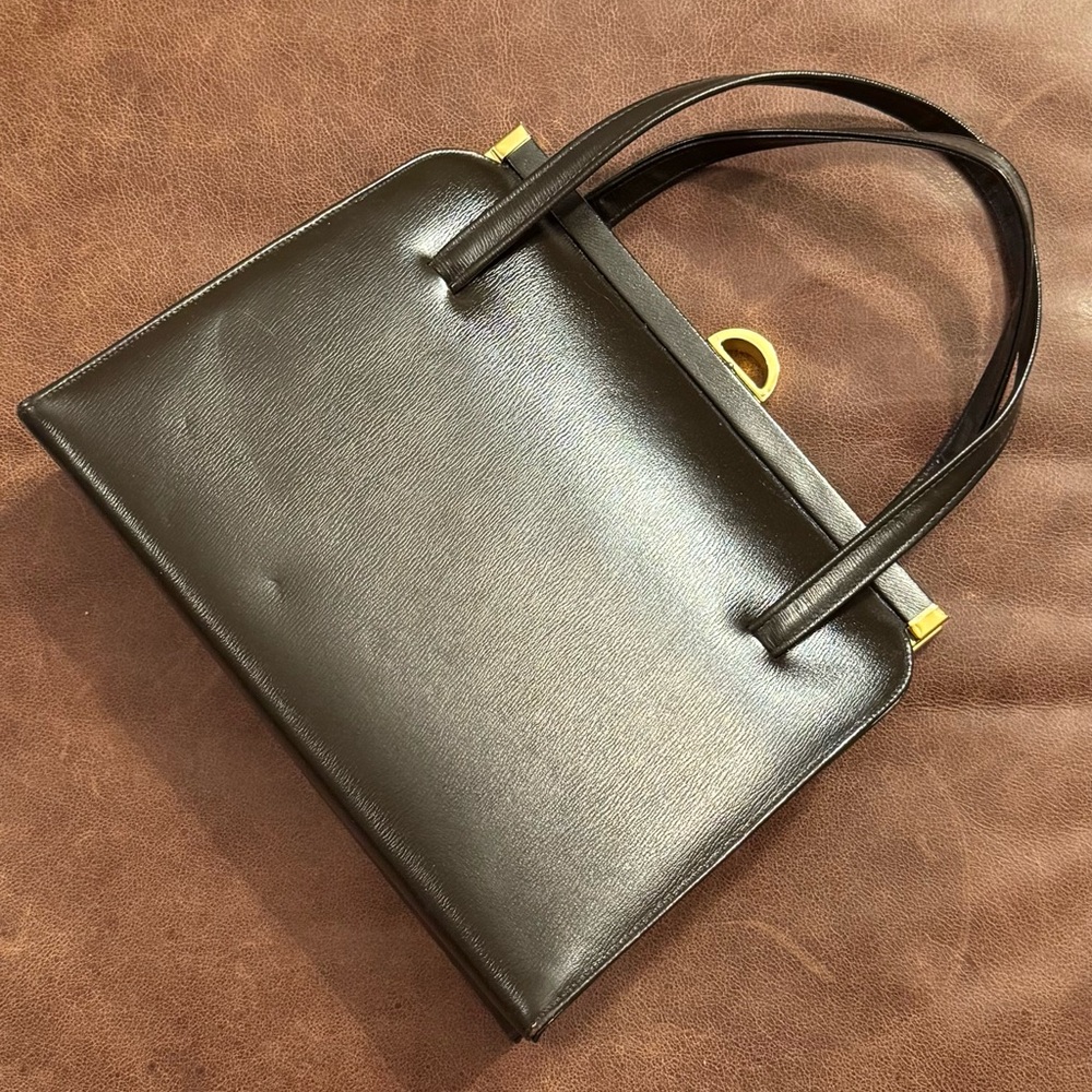 Macy's Classic Black Leather Shoulder Bag Circa 1950s - Picture 2 of 11